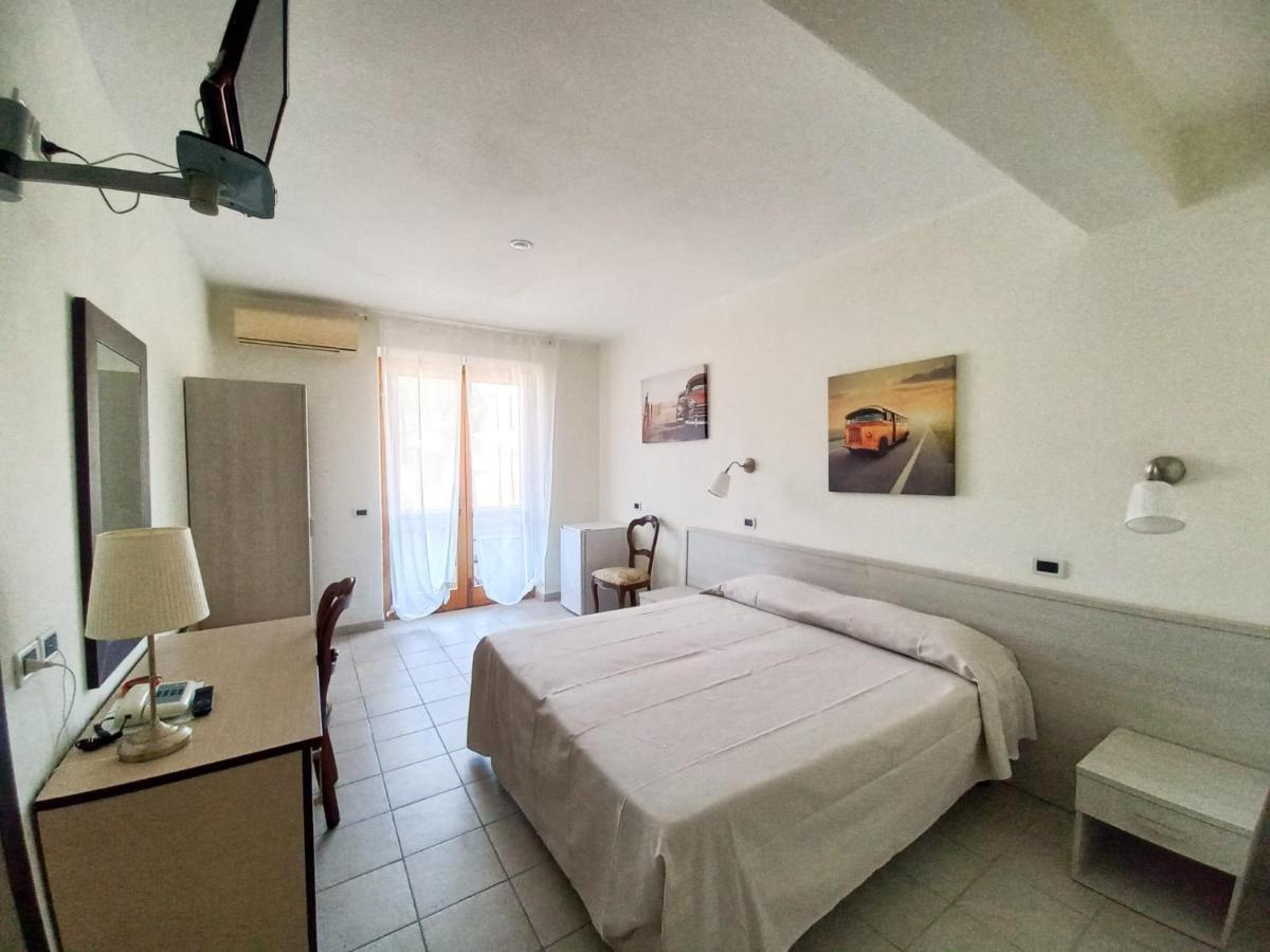 Residence Hotel Villa Mare ปอร์โตแฟร์ราโย ภายนอก รูปภาพ