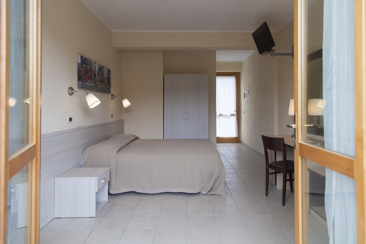 Residence Hotel Villa Mare ปอร์โตแฟร์ราโย ภายนอก รูปภาพ
